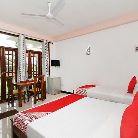 Lioni Holidays Villa Negombo Oda fotoğraf